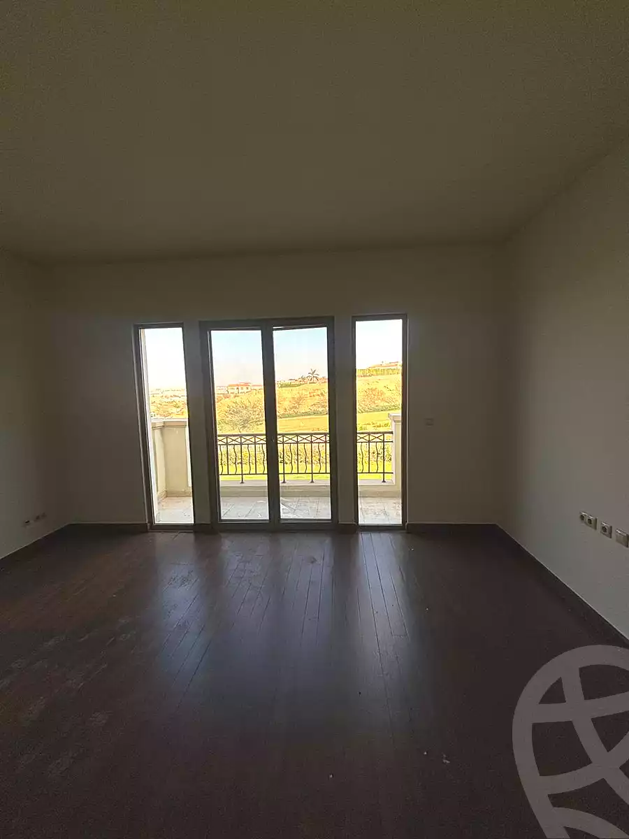 https://aqarmap.com.eg/ar/listing/6922243-for-sale-cairo-mokattam-compounds-uptown-cairo-alba-spendia-uptown-cairo