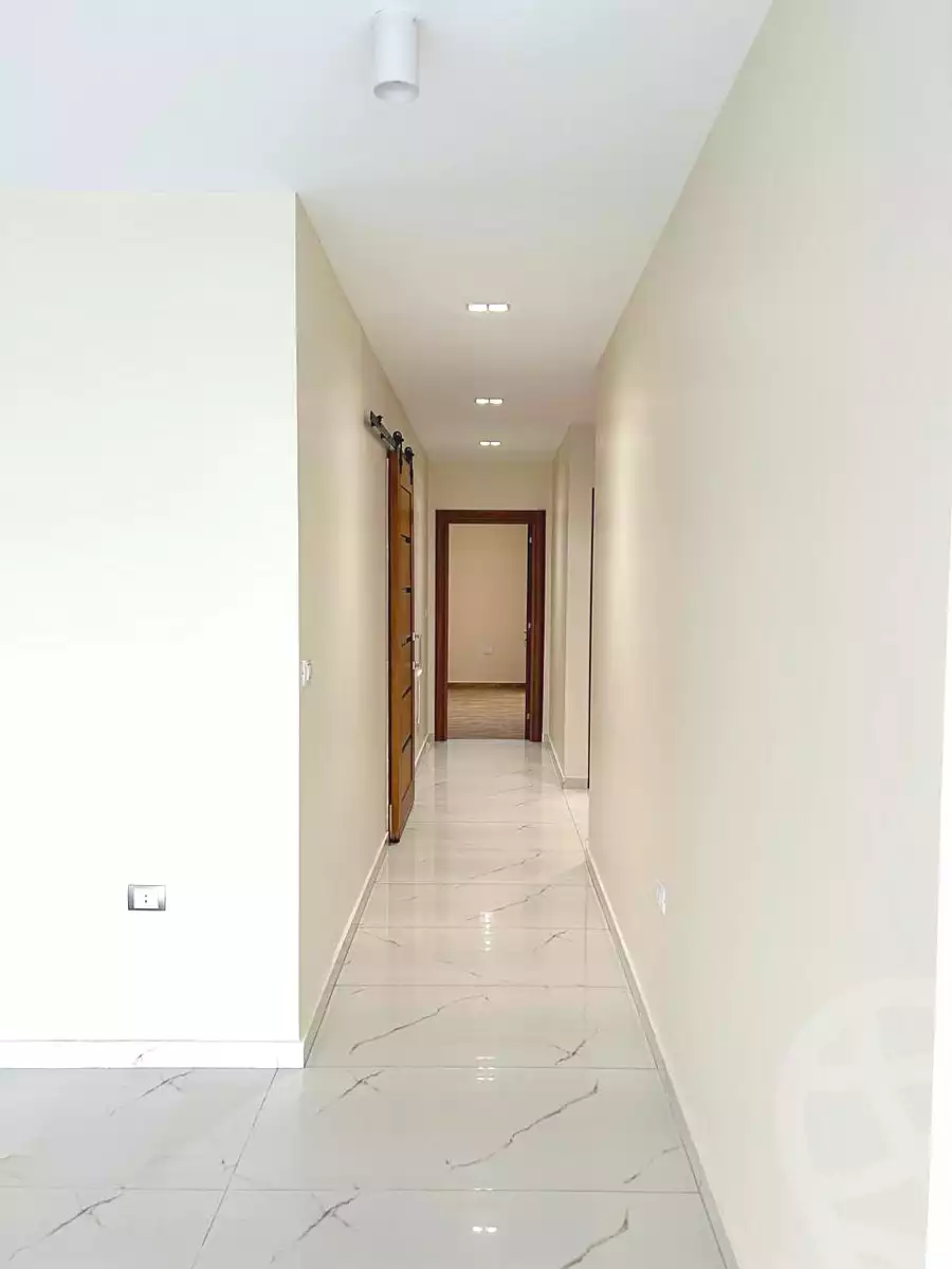 https://aqarmap.com.eg/ar/listing/6922479-for-rent-cairo-new-cairo-compounds-lakeview-residence
