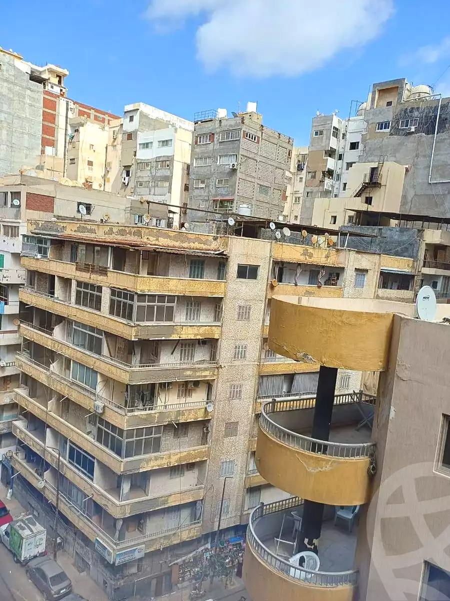 https://aqarmap.com.eg/en/listing/6923651-for-rent-alexandria-el-asafra-l-sfr-bhry-atlas-st