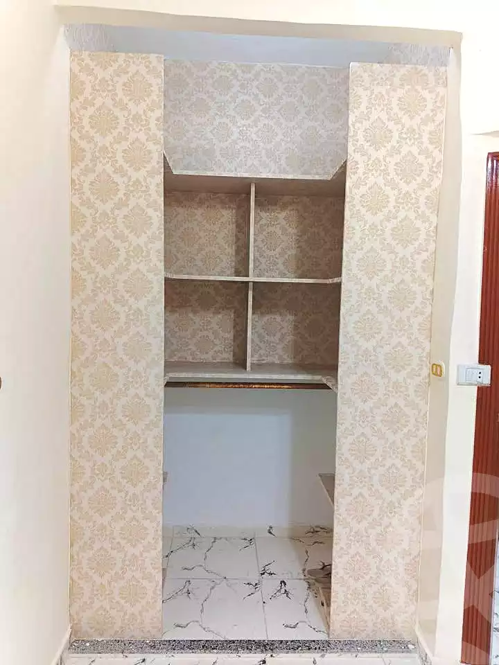 https://aqarmap.com.eg/en/listing/6924078-for-sale-alexandria-krmwz