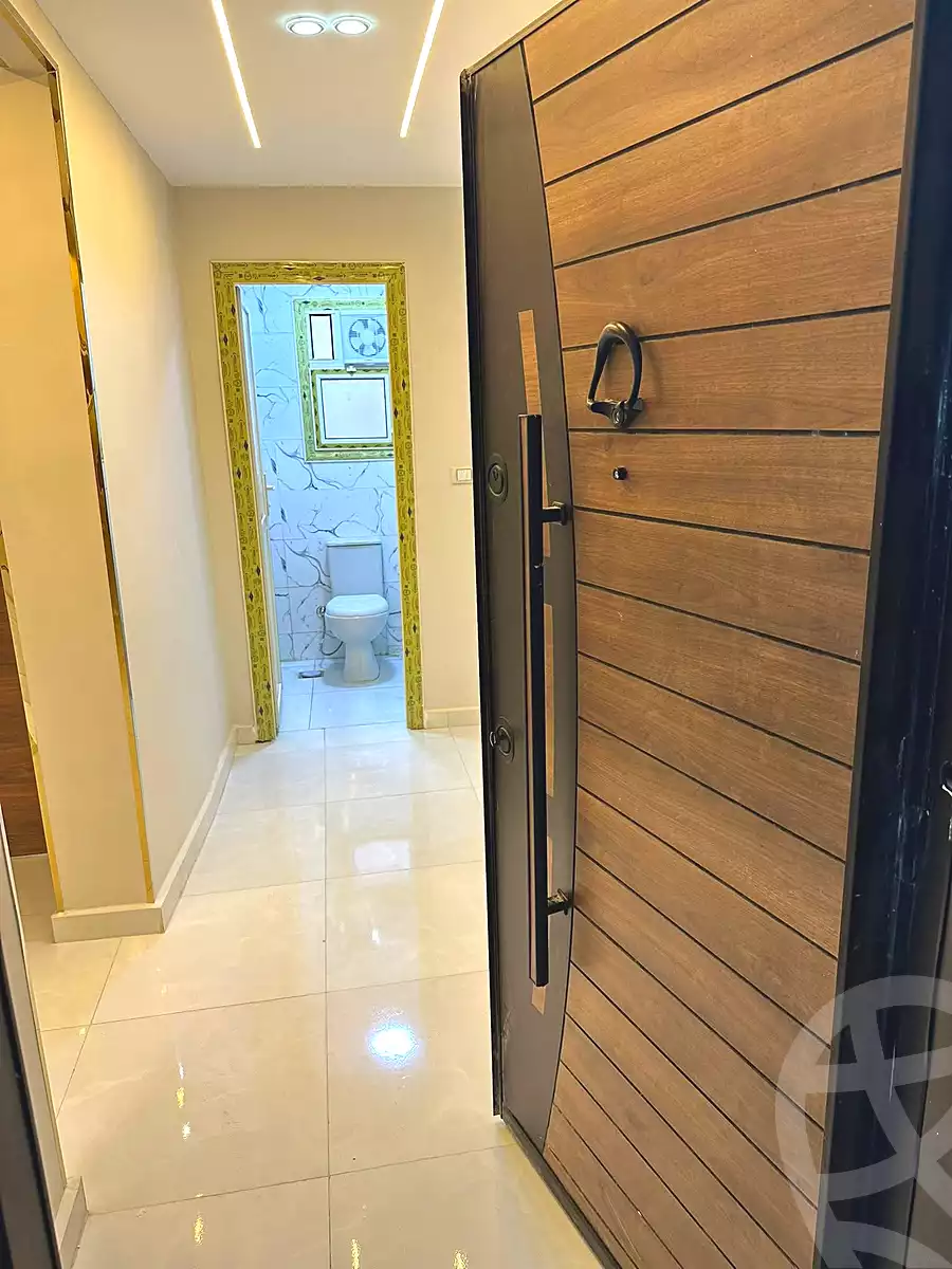 https://aqarmap.com.eg/ar/listing/6924363-for-sale-cairo-el-haram-el-lebeny-soltan-khattab-st