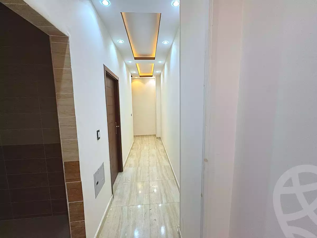https://aqarmap.com.eg/en/listing/6924475-for-sale-cairo-6th-of-october-el-ahyaa-neighborhood-2nd-aswaq-al-tayeb-st