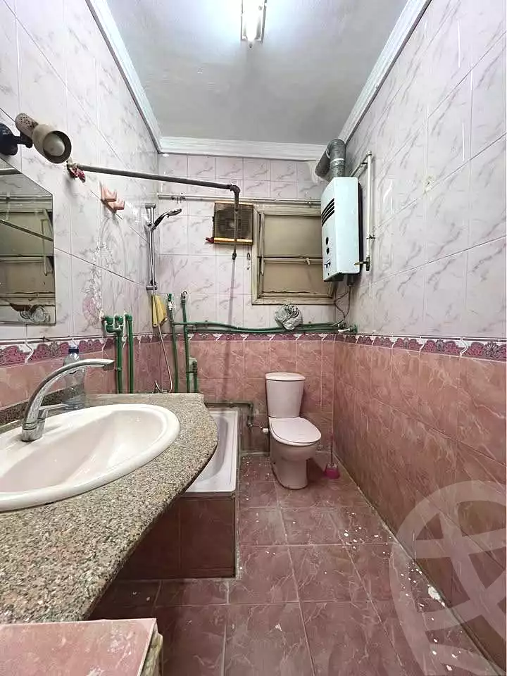 https://aqarmap.com.eg/ar/listing/6926048-for-rent-cairo-ain-shams-ahmed-esmat-st