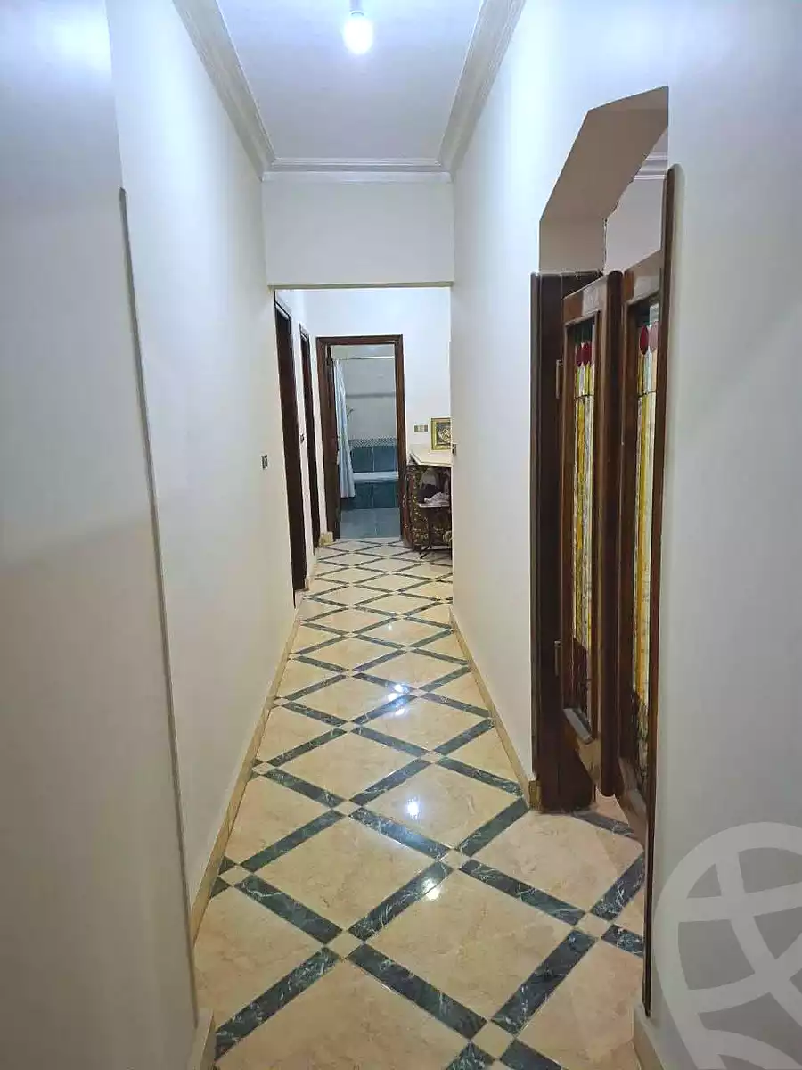 https://aqarmap.com.eg/ar/listing/6926362-for-sale-cairo-helwan-mohamed-sayed-ahmed-st