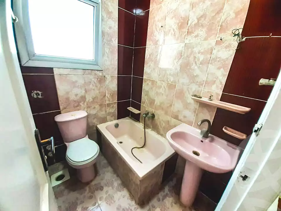 https://aqarmap.com.eg/en/listing/6926469-for-sale-alexandria-al-agamy-shataa-el-nakheel-no-9-st