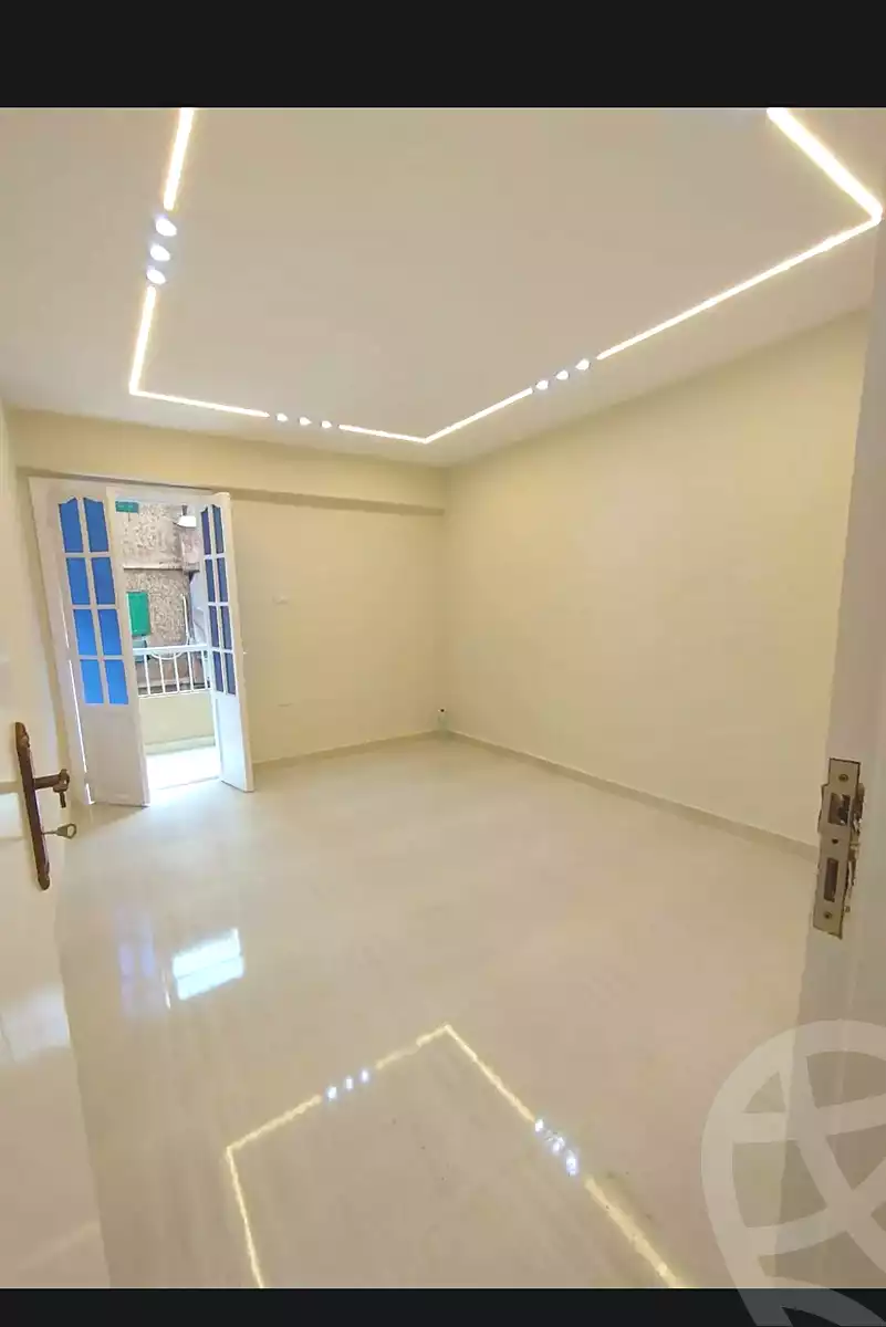 https://aqarmap.com.eg/ar/listing/6926956-for-sale-alexandria-sydy-bshr-sydy-bshr-bhry-gamal-abd-el-nasir-st