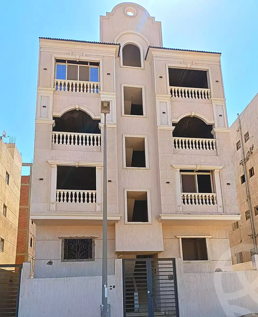 https://aqarmap.com.eg/ar/listing/6926982-for-sale-cairo-badr-city-hai-el-ashgar-featured-neighborhood-bait-el-watan