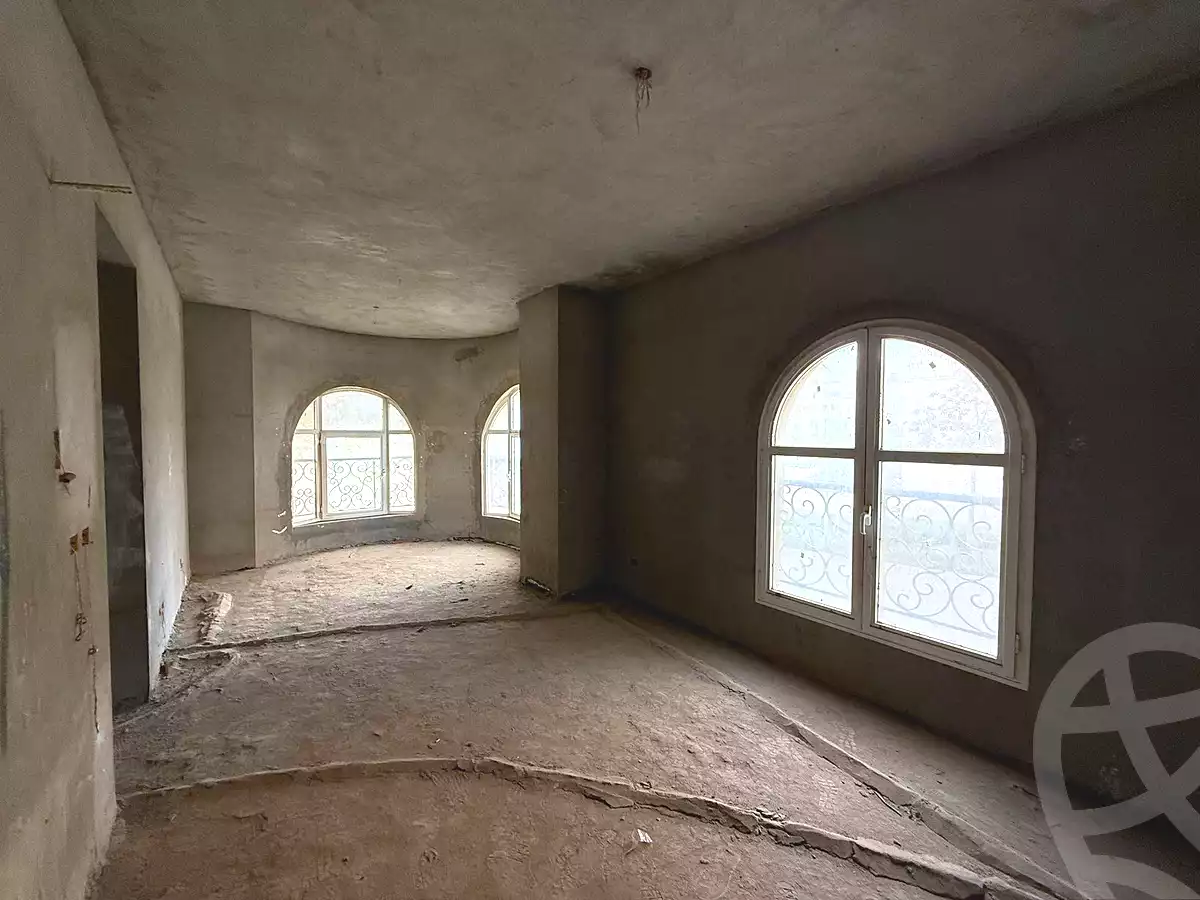 https://aqarmap.com.eg/en/listing/6926978-for-sale-cairo-new-cairo-compounds-hyde-park-centre-ville-hyde-park