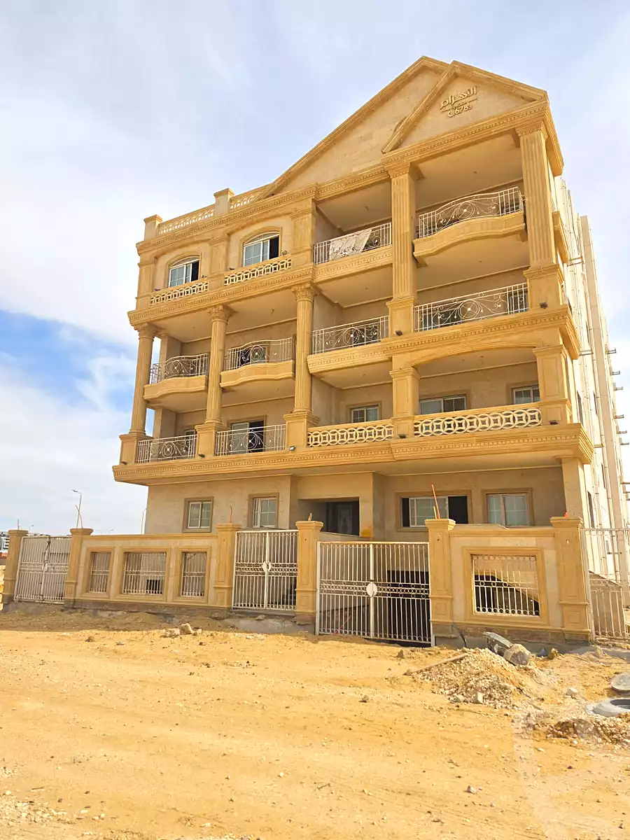 https://aqarmap.com.eg/en/listing/6927064-for-sale-cairo-new-cairo-bait-el-watan-eighth-neighborhood