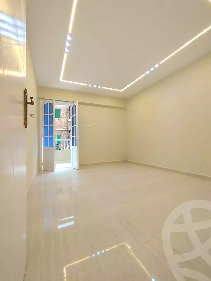 https://aqarmap.com.eg/ar/listing/6927668-for-sale-alexandria-sydy-bshr-sydy-bshr-bhry-gamal-abd-el-nasir-st