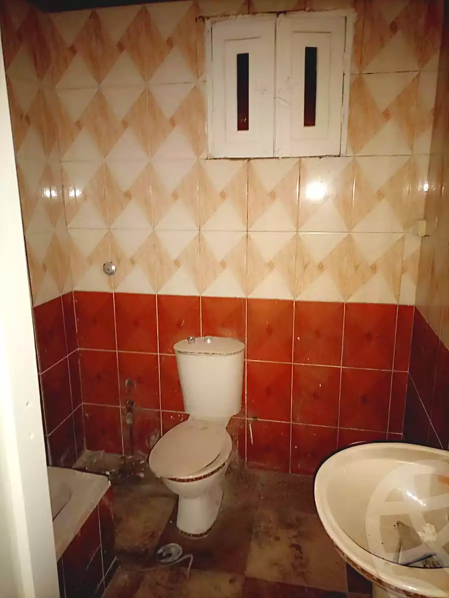 https://aqarmap.com.eg/ar/listing/6927801-for-sale-alexandria-al-agamy-ibrahim-el-aowam-st