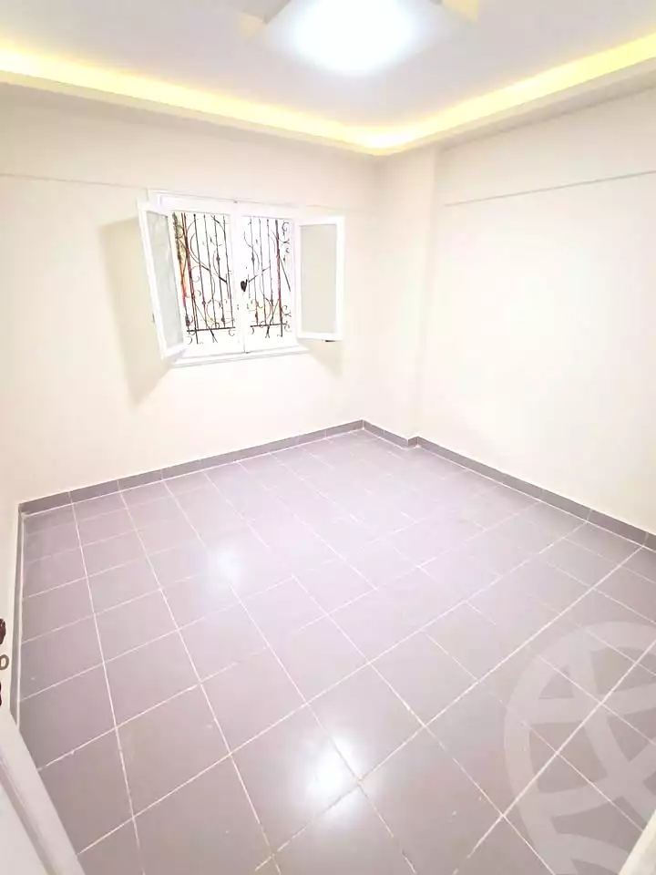 https://aqarmap.com.eg/en/listing/6929215-for-sale-alexandria-al-agamy-shataa-el-nakheel-street-19