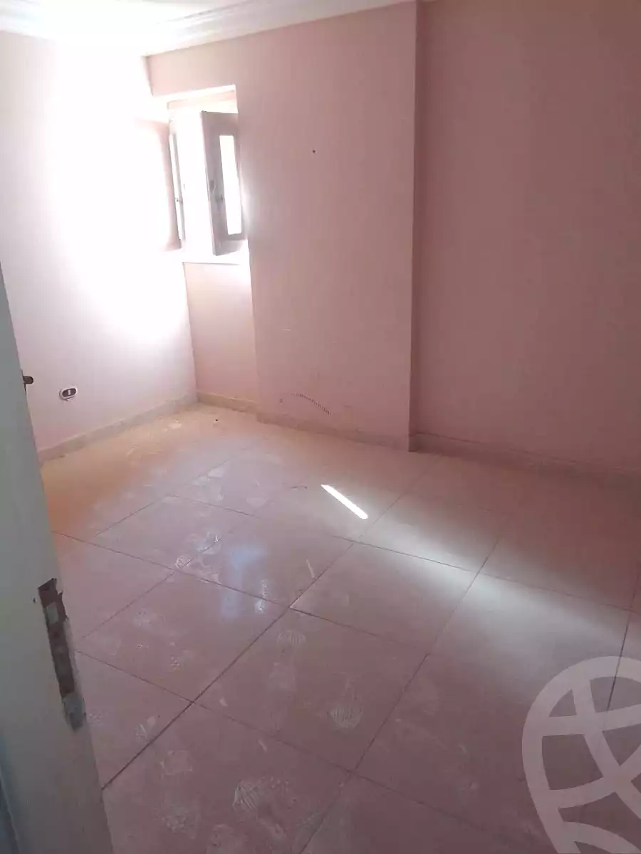 https://aqarmap.com.eg/ar/listing/6929366-for-sale-alexandria-al-agamy-lbytsh-qased-kareem-st
