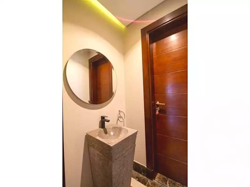 https://aqarmap.com.eg/ar/listing/6929563-for-rent-cairo-new-cairo-compounds-lakeview-residence