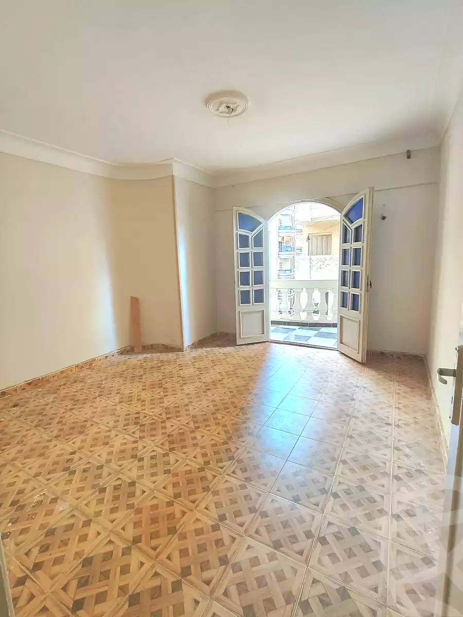 https://aqarmap.com.eg/ar/listing/6929876-for-sale-alexandria-miami-kaad-assrab-al-bhar-st