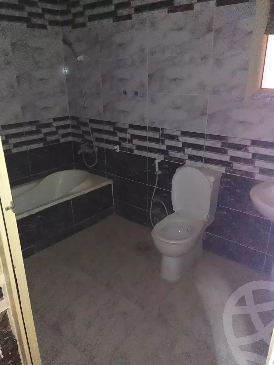 https://aqarmap.com.eg/ar/listing/6929984-for-sale-alexandria-al-agamy-lbytsh-qased-kareem-st