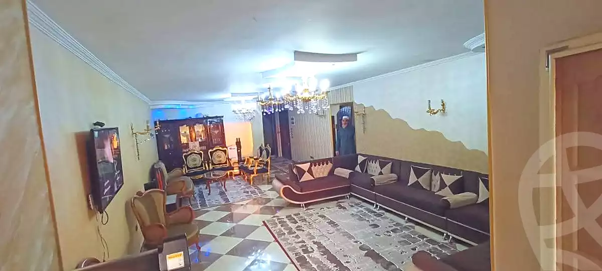 https://aqarmap.com.eg/ar/listing/6930022-for-sale-cairo-helwan-helwan-el-sharkeya-ryad-pasha-st