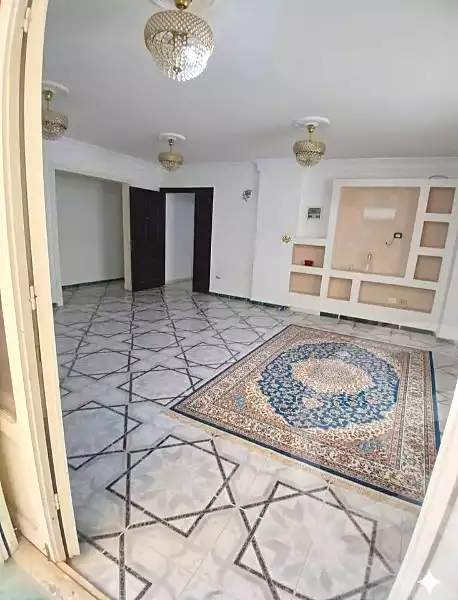 https://aqarmap.com.eg/ar/listing/6930073-for-sale-alexandria-al-agamy-el-hanouvel-abo-el-shawareb-st