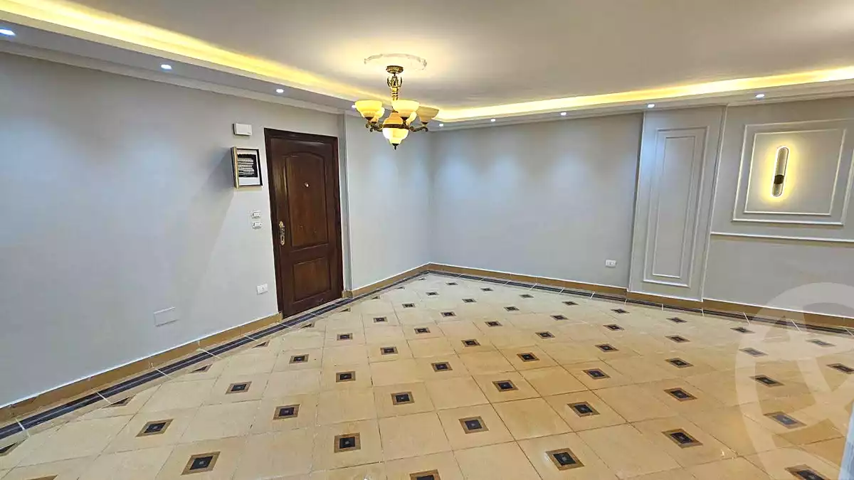 https://aqarmap.com.eg/ar/listing/6930274-for-sale-cairo-helwan-ahmed-enci-st
