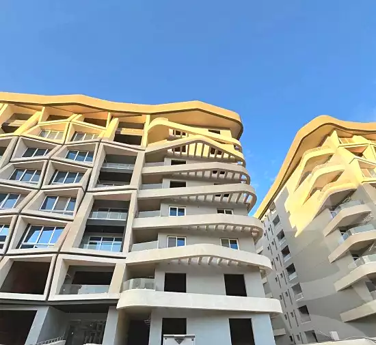 https://aqarmap.com.eg/en/listing/6931672-for-sale-cairo-new-administrative-capital-r7-midtown-condo