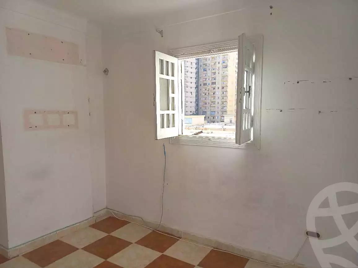 https://aqarmap.com.eg/en/listing/6931979-for-sale-alexandria-sydy-bshr-sydy-bshr-bhry-khalil-hamada-st