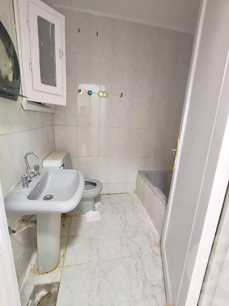 https://aqarmap.com.eg/ar/listing/6929745-for-sale-alexandria-al-agamy-shataa-el-nakheel-street-49