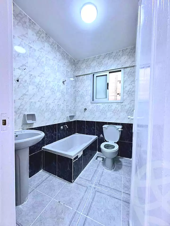 https://aqarmap.com.eg/en/listing/6930027-for-sale-alexandria-al-agamy-shataa-el-nakheel
