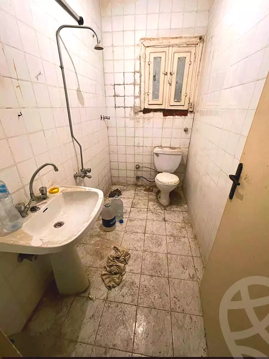 https://aqarmap.com.eg/ar/listing/6933228-for-sale-alexandria-al-agamy-lbytsh-al-andalous-wa-al-hgaz-st