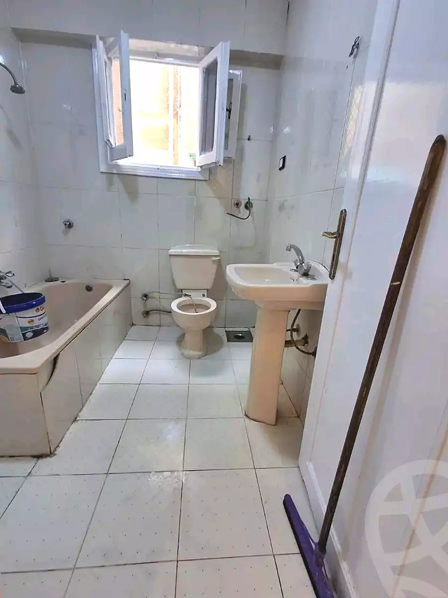 https://aqarmap.com.eg/en/listing/6931420-for-sale-alexandria-al-agamy-shataa-el-nakheel