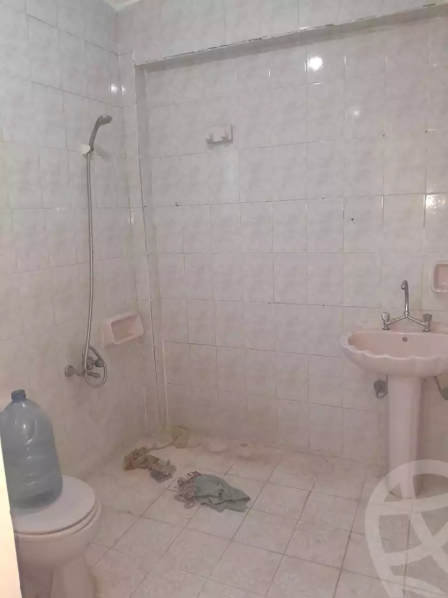 https://aqarmap.com.eg/en/listing/6930219-for-sale-alexandria-al-agamy-el-hanouvel-el-salam-st