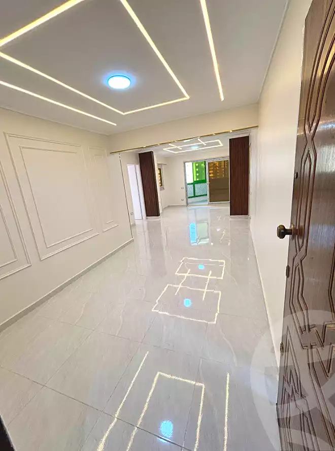 https://aqarmap.com.eg/ar/listing/6933621-for-sale-alexandria-sydy-bshr-sydy-bshr-bhry-shr-mhmwd-l-yswy