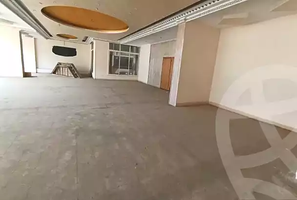 https://aqarmap.com.eg/en/listing/6933964-for-sale-cairo-shoubra-corniche-el-nile-st