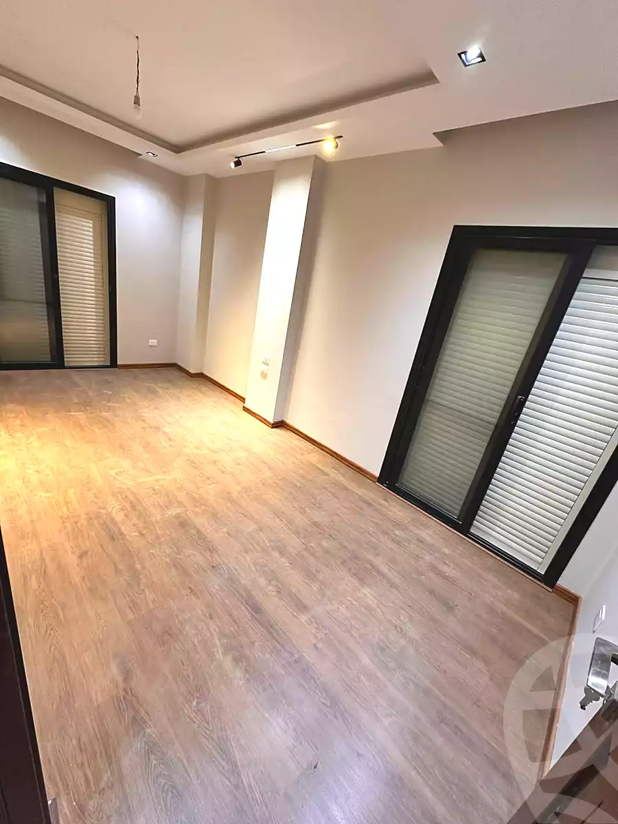 شقة بغرفتي نوم في سكاي كوندوز، صورة ٨ من ١١