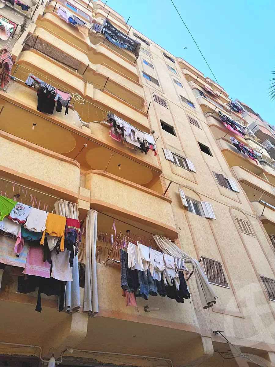https://aqarmap.com.eg/ar/listing/6935387-for-sale-alexandria-al-agamy-el-hanouvel-al-haded-we-al-soulb-st