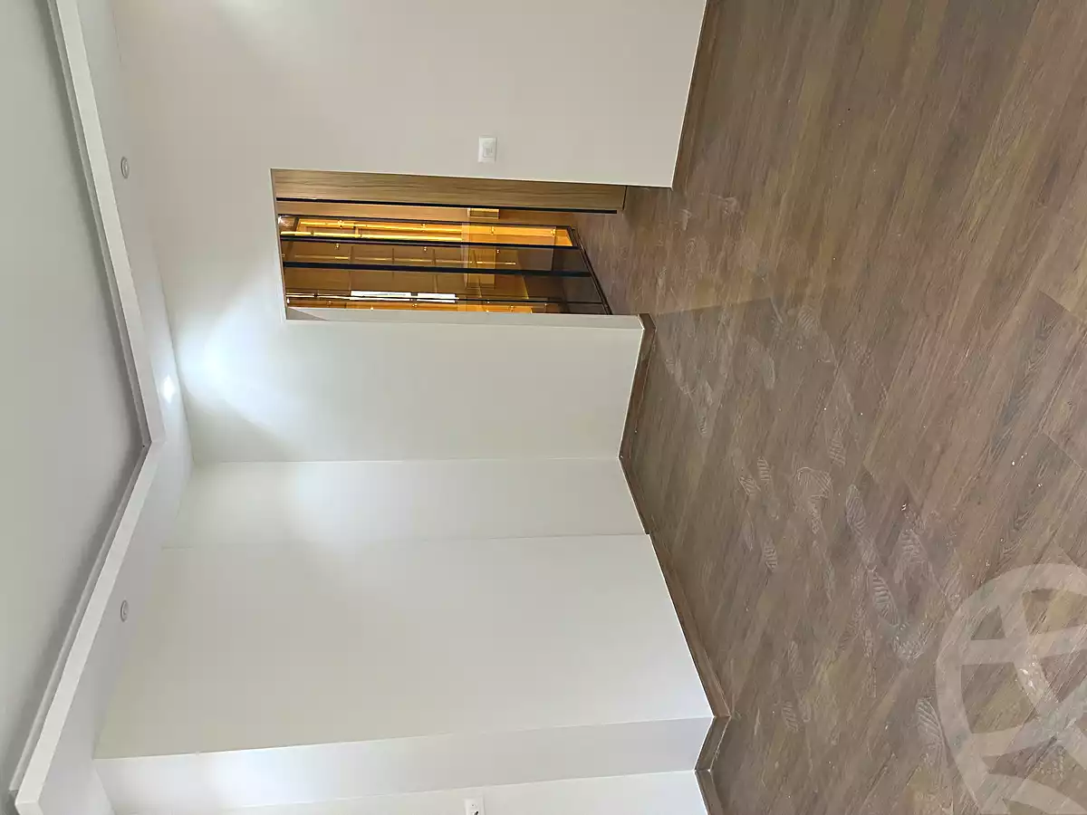 https://aqarmap.com.eg/ar/listing/6935500-for-sale-cairo-new-cairo-compounds-dh-ykwn-2-ryzydns-styl-hwm
