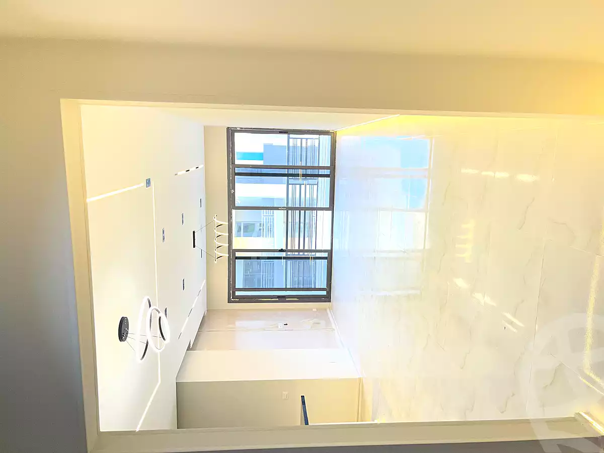 https://aqarmap.com.eg/ar/listing/6935500-for-sale-cairo-new-cairo-compounds-dh-ykwn-2-ryzydns-styl-hwm