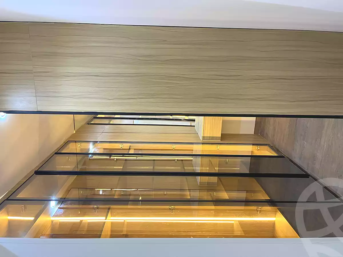 https://aqarmap.com.eg/ar/listing/6935500-for-sale-cairo-new-cairo-compounds-dh-ykwn-2-ryzydns-styl-hwm