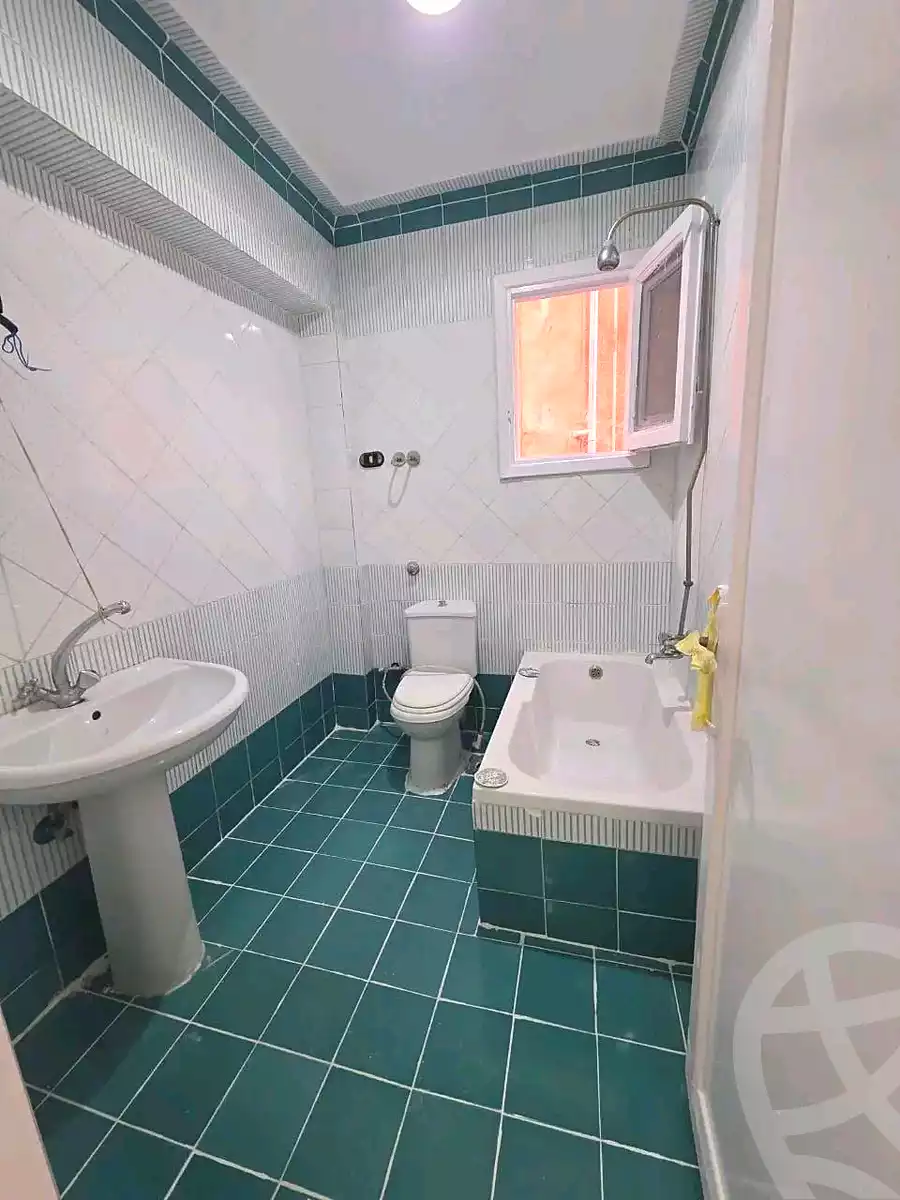 https://aqarmap.com.eg/ar/listing/6936010-for-sale-alexandria-al-agamy-shataa-el-nakheel