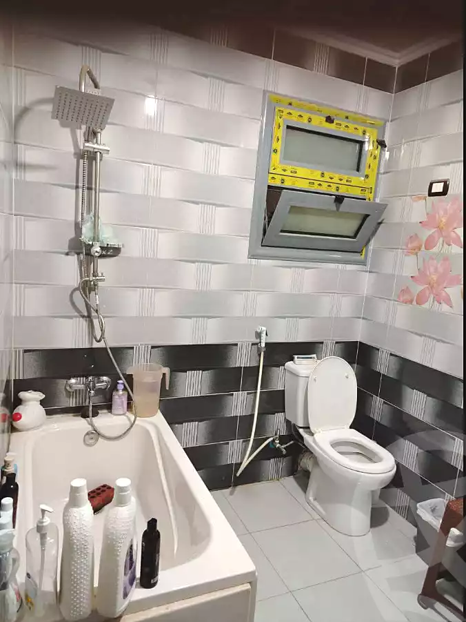 https://aqarmap.com.eg/en/listing/6936027-for-sale-cairo-ain-shams-yn-shms-lgrby