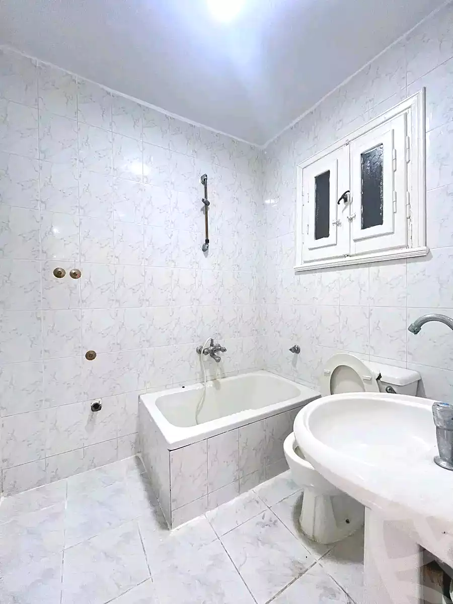 https://aqarmap.com.eg/en/listing/6936035-for-sale-alexandria-al-agamy-shataa-el-nakheel
