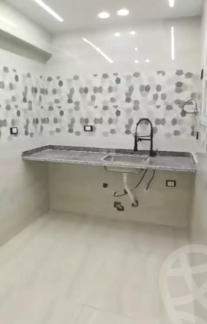 https://aqarmap.com.eg/en/listing/6936134-for-sale-alexandria-al-agamy-el-hanouvel-abo-el-shawareb-st