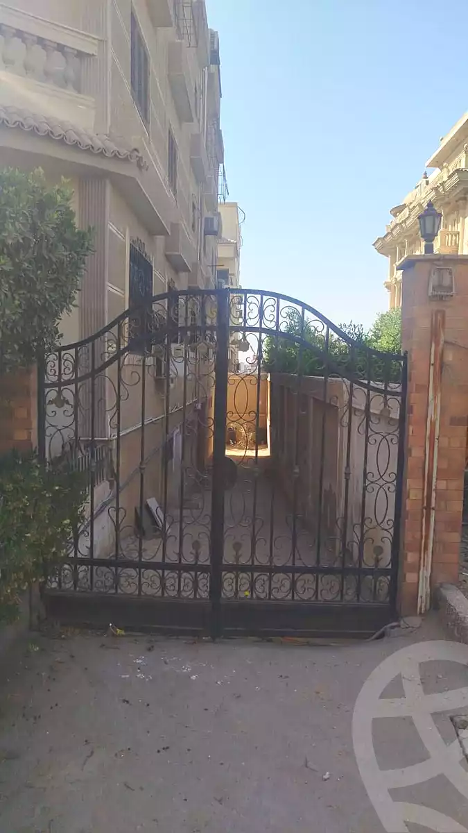 https://aqarmap.com.eg/ar/listing/6936167-for-sale-cairo-new-cairo-el-ahyaa-third-neighborhood-block-38