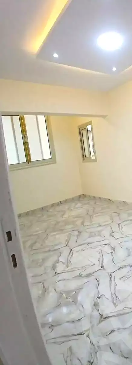 https://aqarmap.com.eg/en/listing/6936174-for-sale-alexandria-al-agamy-el-hanouvel-radwan-st
