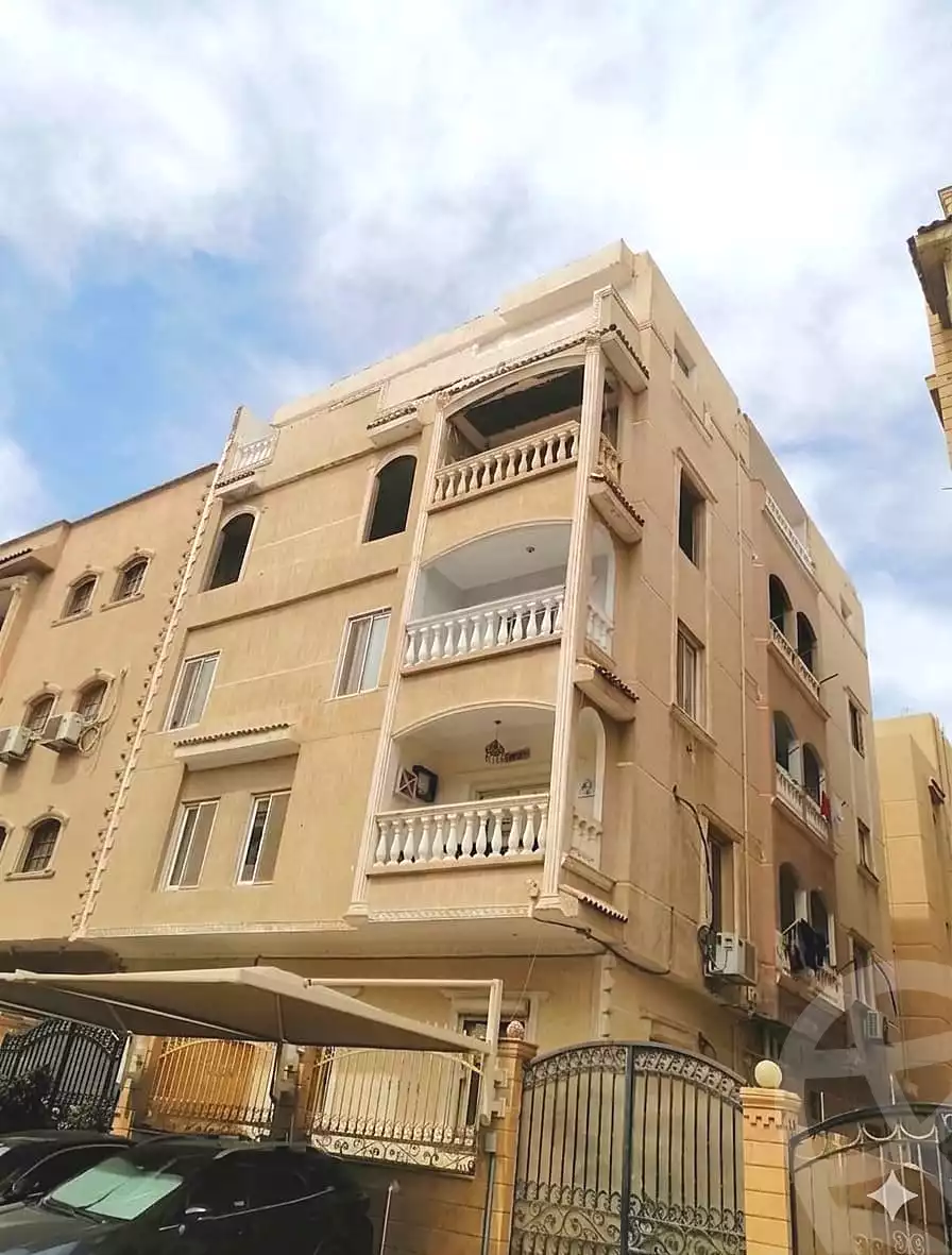 https://aqarmap.com.eg/ar/listing/6936236-for-sale-cairo-new-cairo-south-investors