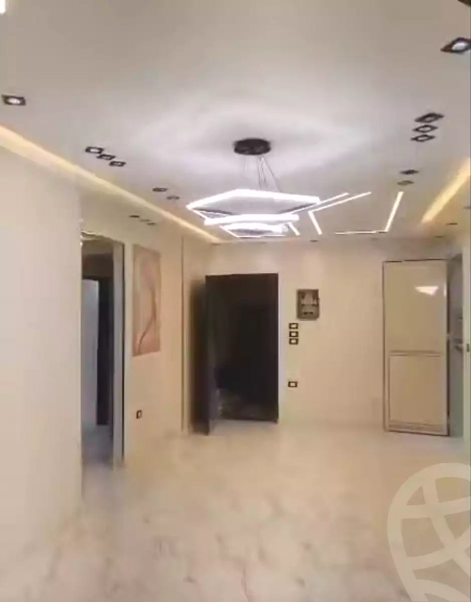https://aqarmap.com.eg/ar/listing/6936263-for-sale-cairo-ain-shams-jsr-lswys