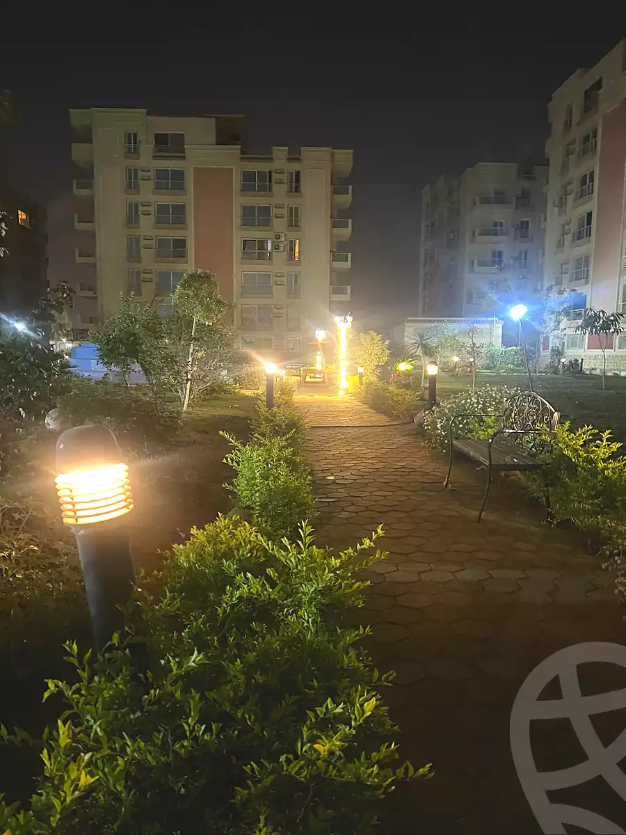 https://aqarmap.com.eg/en/listing/6917133-for-sale-cairo-new-cairo-compounds-zohour-life-compound-2