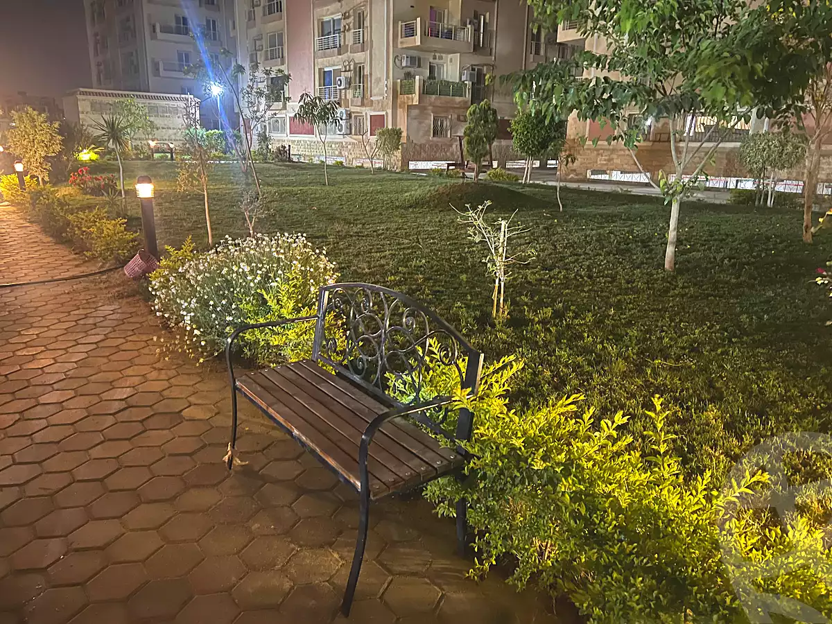 https://aqarmap.com.eg/en/listing/6917133-for-sale-cairo-new-cairo-compounds-zohour-life-compound-2