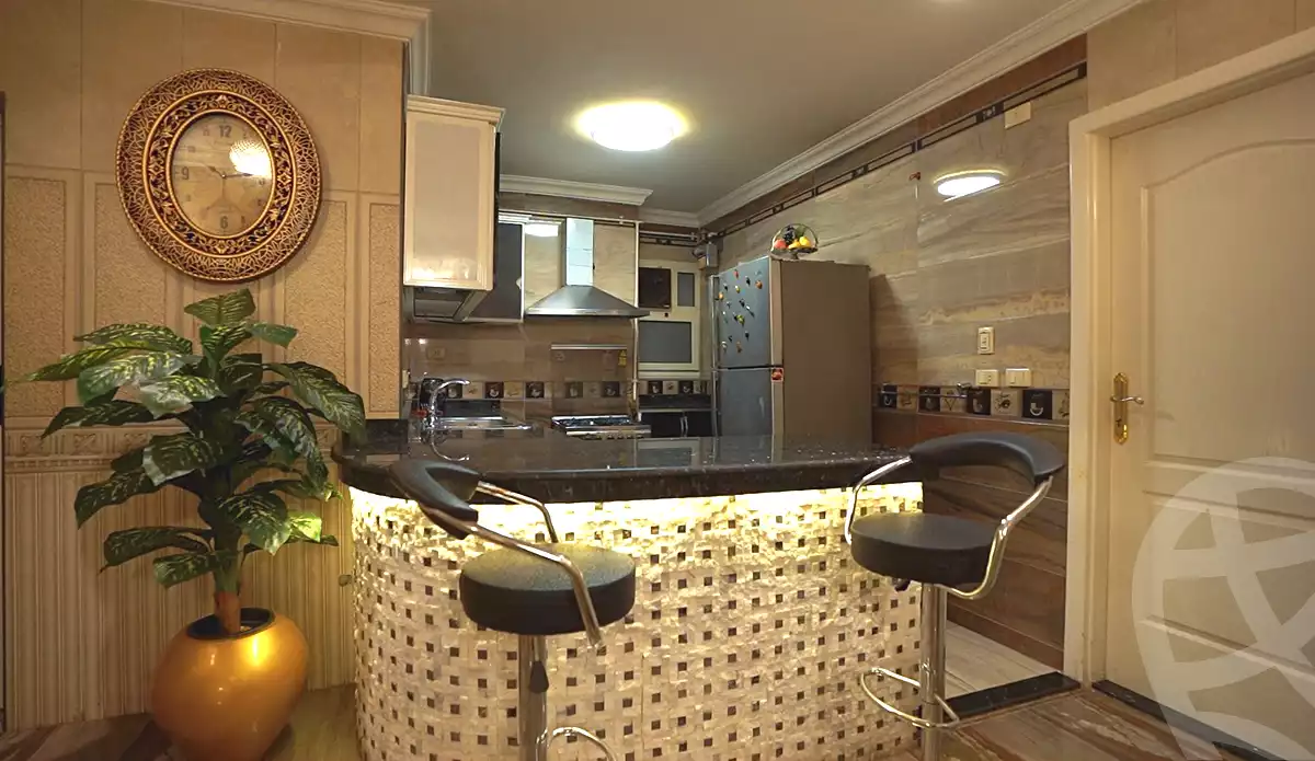 https://aqarmap.com.eg/ar/listing/6936607-for-rent-cairo-el-mohandesen-shareaa-ahmed-orabi