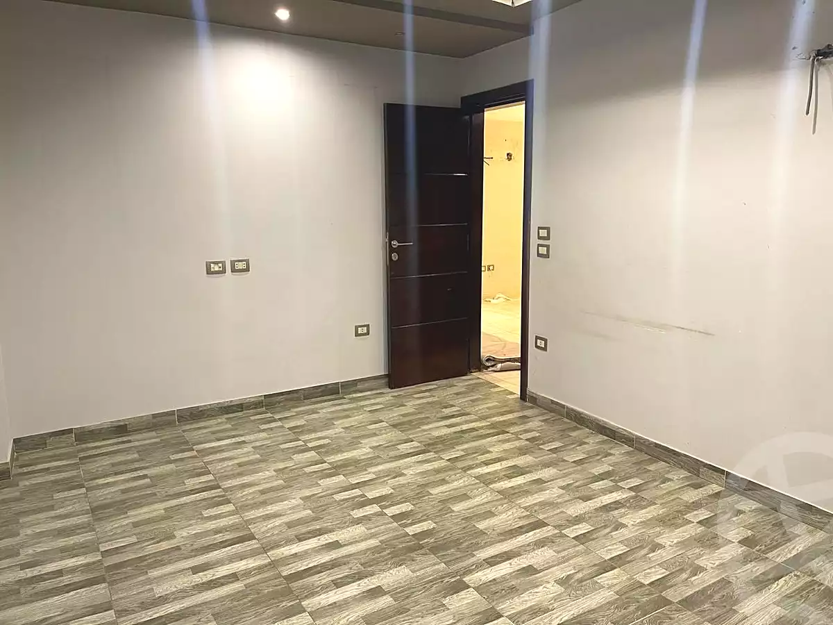 https://aqarmap.com.eg/ar/listing/6937191-for-sale-cairo-el-haram-el-maryotya-shr-hmd-dyf-llh