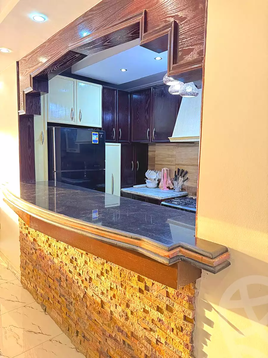 https://aqarmap.com.eg/ar/listing/6938158-for-rent-cairo-shoubra-corniche-el-nile-st